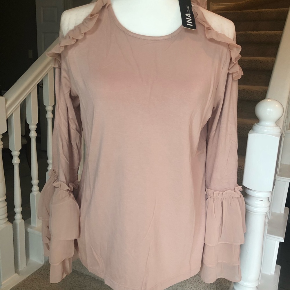 ❣️SALE❣️LAST 1🔥 🆕 MED 3-Tier Ruffle Sleeve Top - Picture 7 of 8
